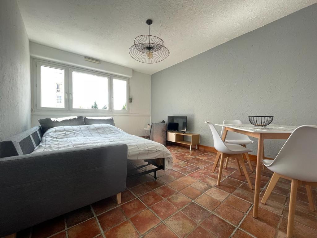 Апартаменти Chez Les Freds Шалон-сюр-Сон Екстер'єр фото